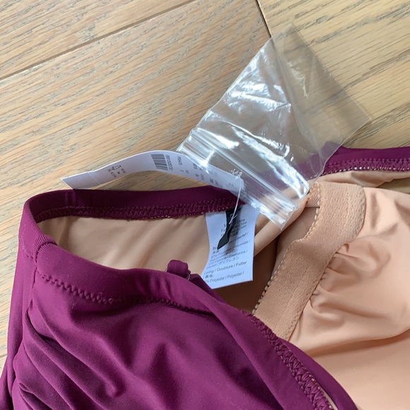 Ruched Bandeau swimsuit - Picture 3 of 4